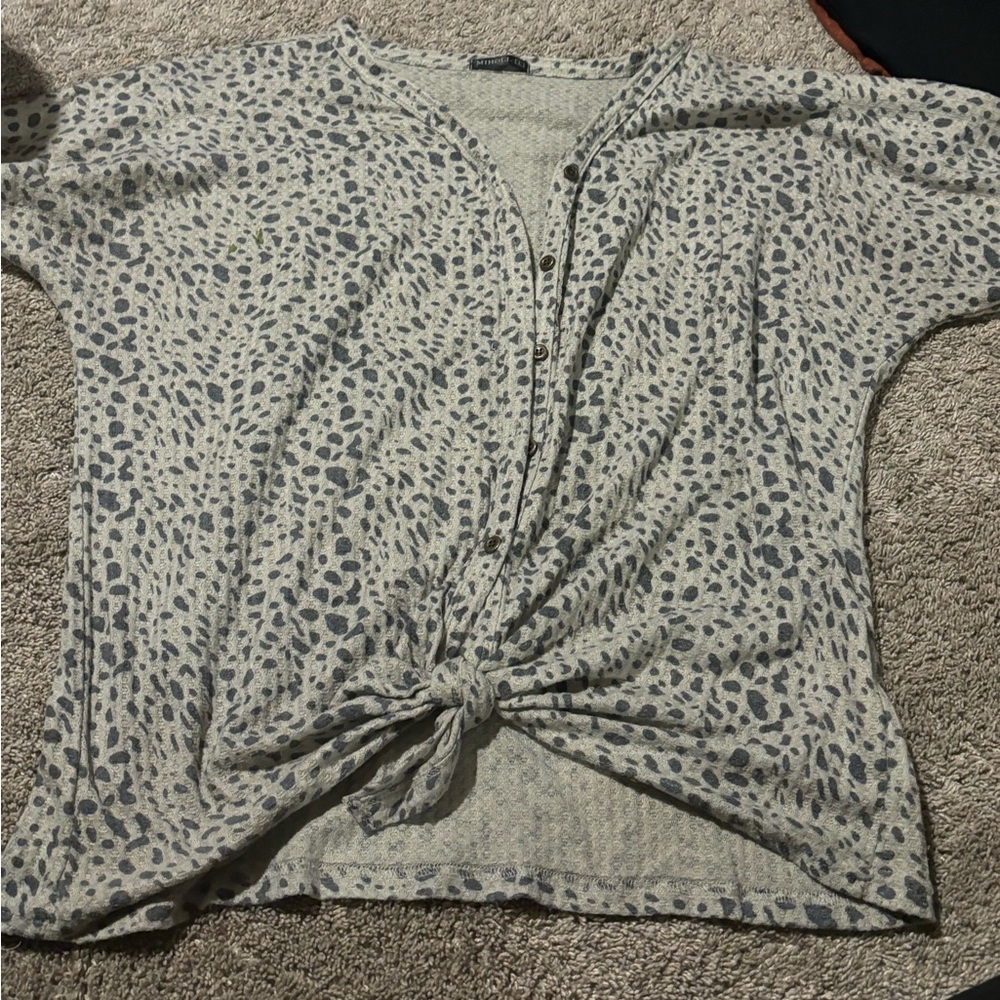Women’s button down tee